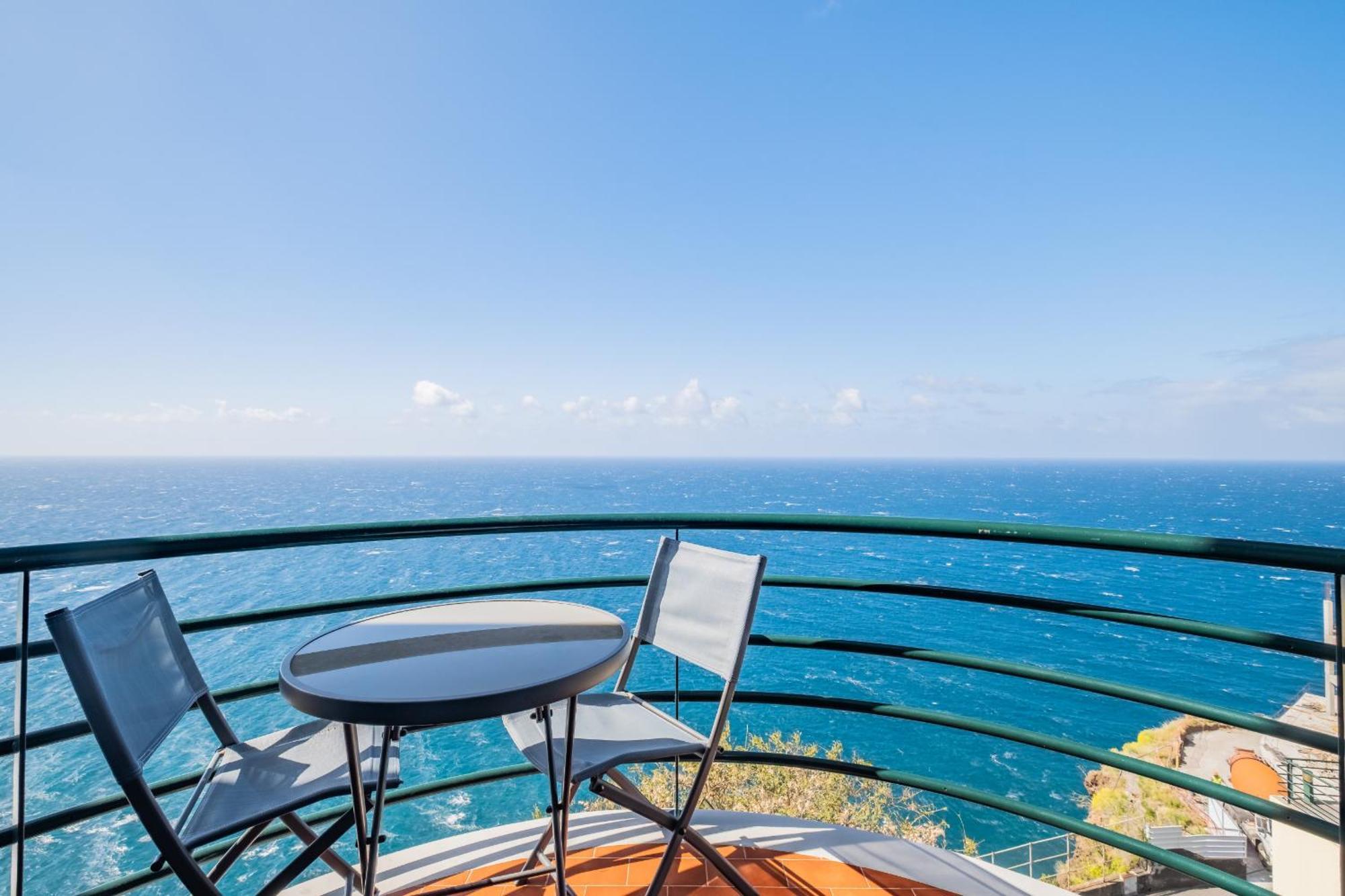 Апартаменты Sea View - By Wehost Камара-де-Лобуш Экстерьер фото